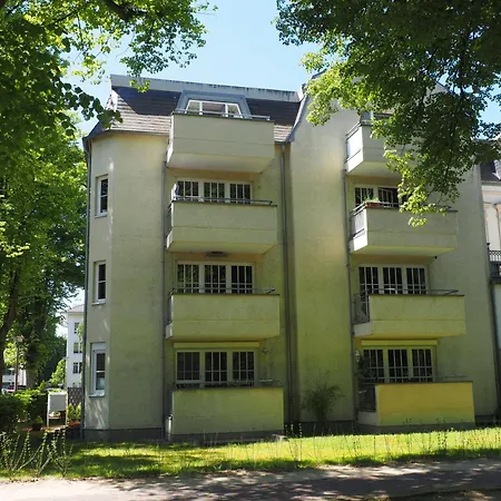 John, Direkt Am Kurpark Apartamento *